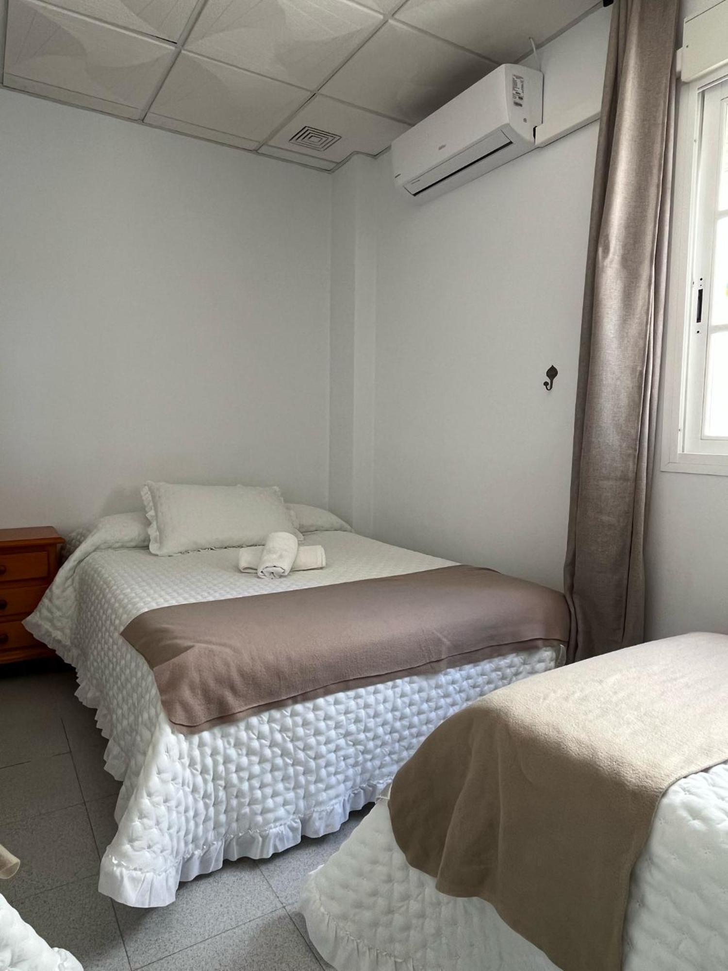 Hostal Quinto Pino Chipiona Εξωτερικό φωτογραφία